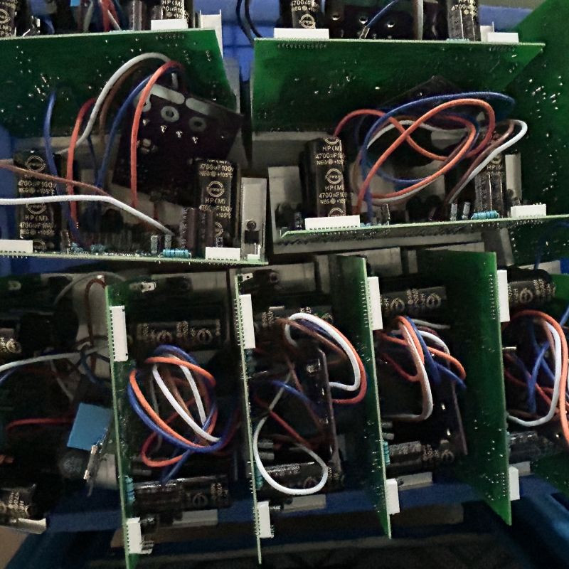 Domc E4.10: 4-Channel Pure Power Amplifier for Professional Audio Applications